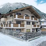 Rosa-5 By Interhome Lägenhet Mayrhofen