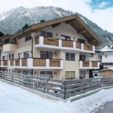 Rosa-5 By Interhome Lägenhet Mayrhofen